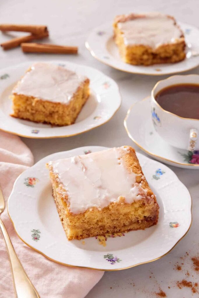 Pioneer Woman Honeybun Cake