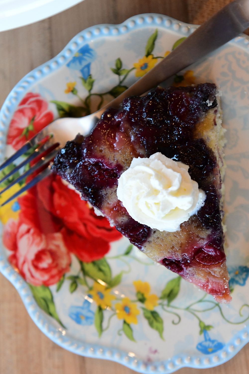 Pioneer Woman Boozy Berry Upside Down Cake