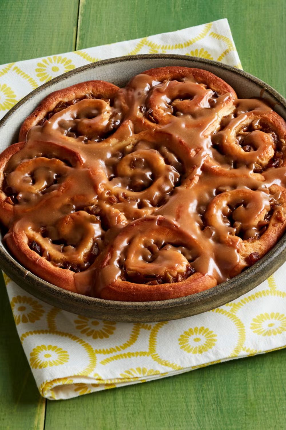 Pioneer Woman Caramel Apple Cinnamon Rolls