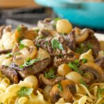 Pioneer Woman Crockpot Beef Stroganoff