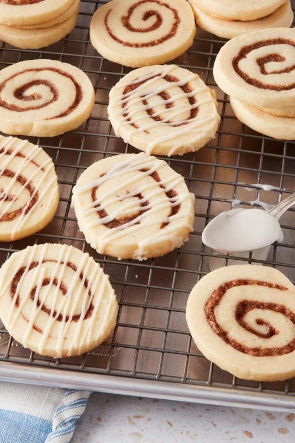 Pioneer Woman Cinnamon Roll Cookies